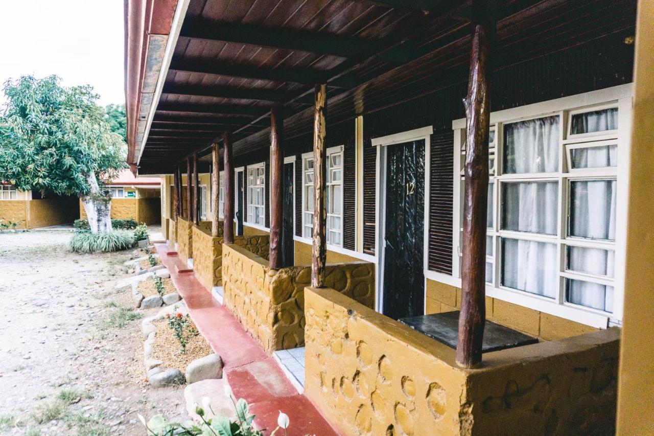 Cabinas El Prado San Isidro De El General ภายนอก รูปภาพ