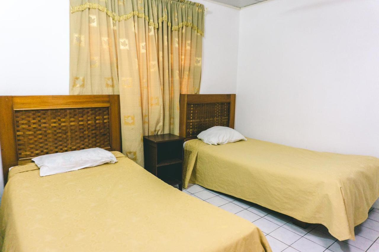 Cabinas El Prado San Isidro De El General ภายนอก รูปภาพ