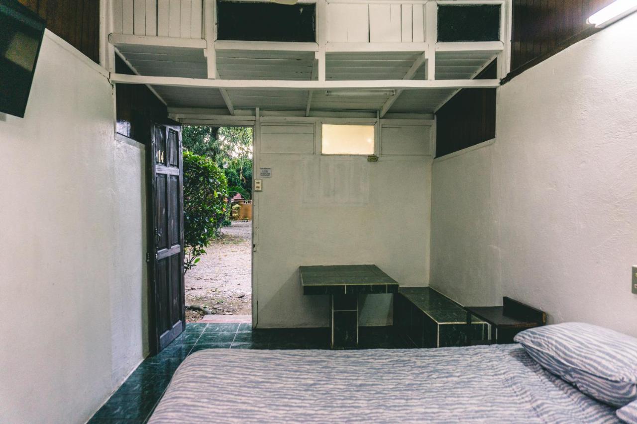 Cabinas El Prado San Isidro De El General ภายนอก รูปภาพ