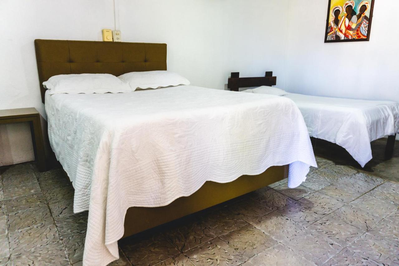 Cabinas El Prado San Isidro De El General ภายนอก รูปภาพ